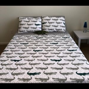 Alligator Quilt and Wall Decor Set (Full/Queen)